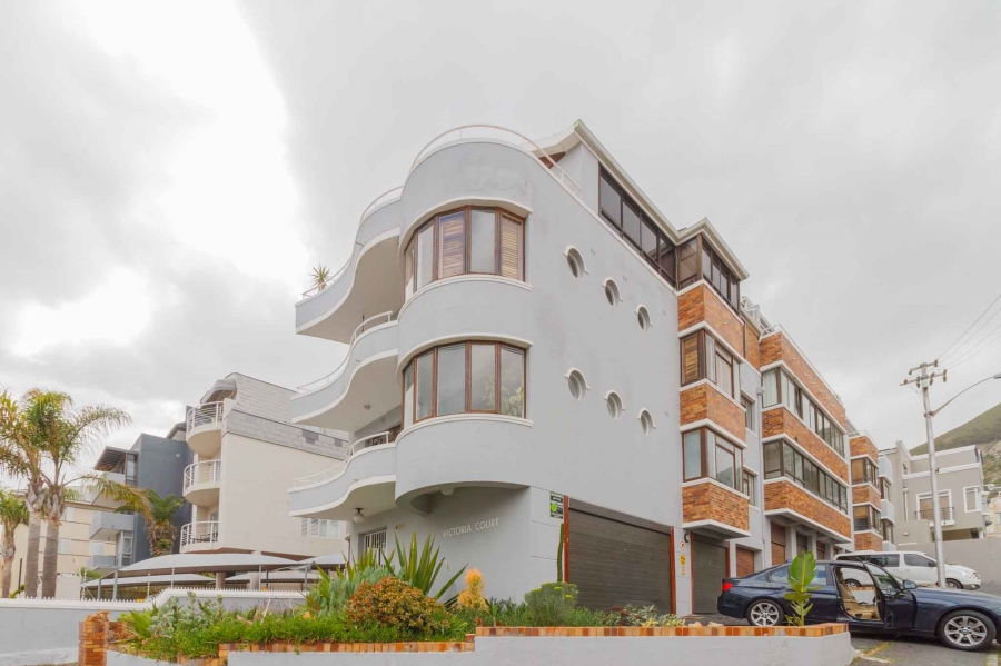 To Let 2 Bedroom Property for Rent in Bantry Bay Western Cape